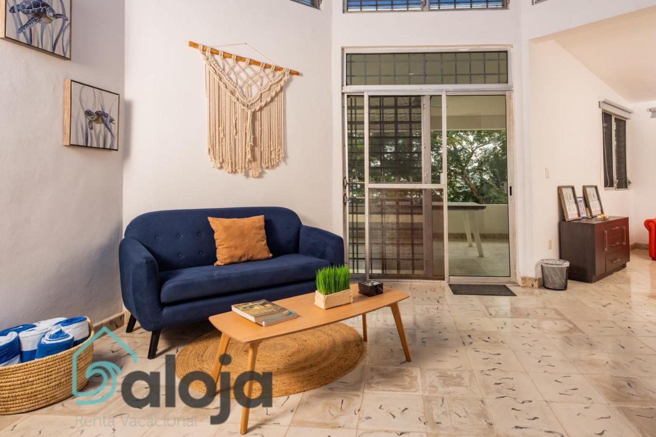 Villa Xtohil With Private Access To The Magic 7 Colors Lagoon Bacalar Exteriör bild