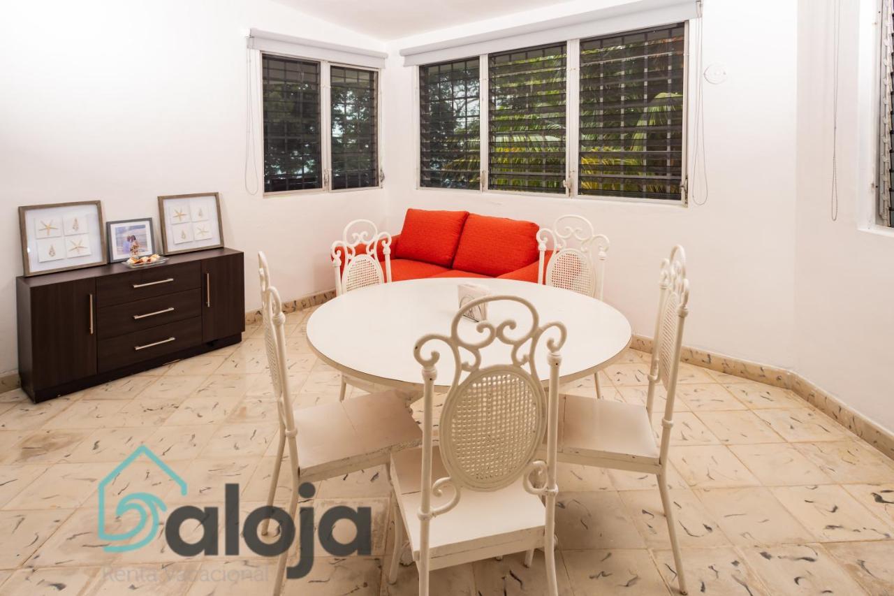 Villa Xtohil With Private Access To The Magic 7 Colors Lagoon Bacalar Exteriör bild